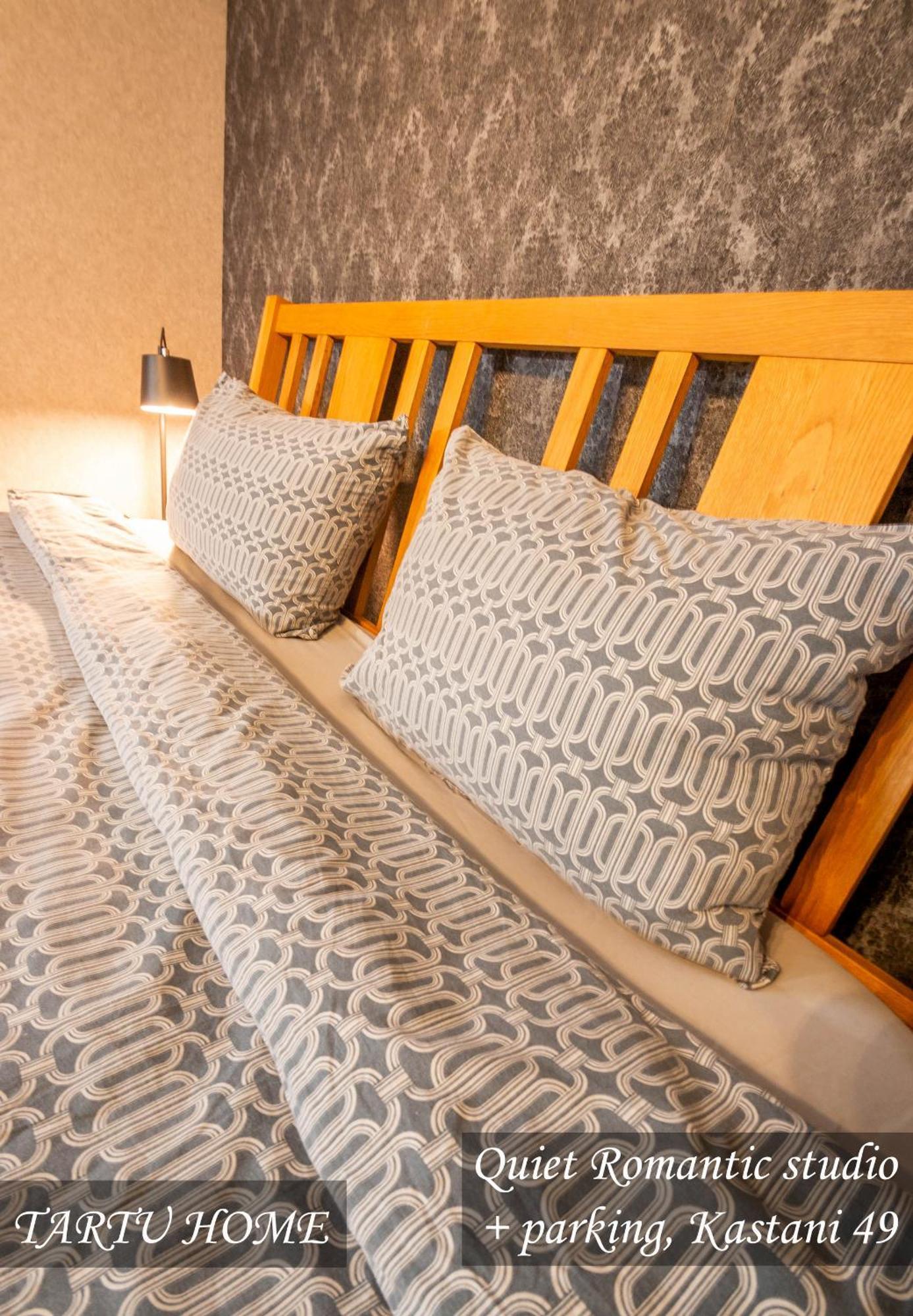 Quiet Romantic Studio Plus Parking, Tartu Home Esterno foto